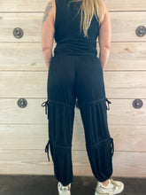 Load image into Gallery viewer, Charly Wide Rib Loose Fit Pants in Black