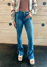 Load image into Gallery viewer, We The Free Level Up Slit Slim Flare Jeans