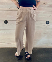 Load image into Gallery viewer, Farah Pants in Mocha