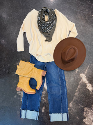How to Style Thermals and Long Sleeve Tops: Easy Fall Outfit Formulas