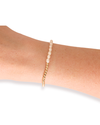 Hannah Pearl Bracelet in Gold