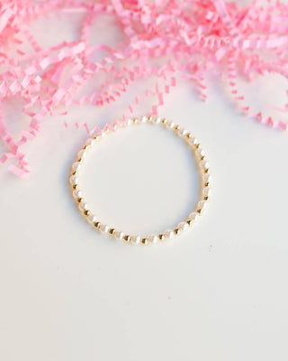 Luci Pearl Bracelet in Gold