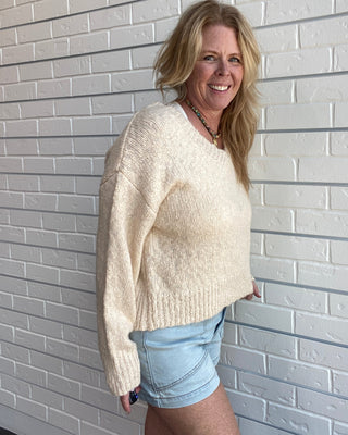 Bolton Boucle Cream V-neck Sweater Women's Lightweight V-Neck Knit