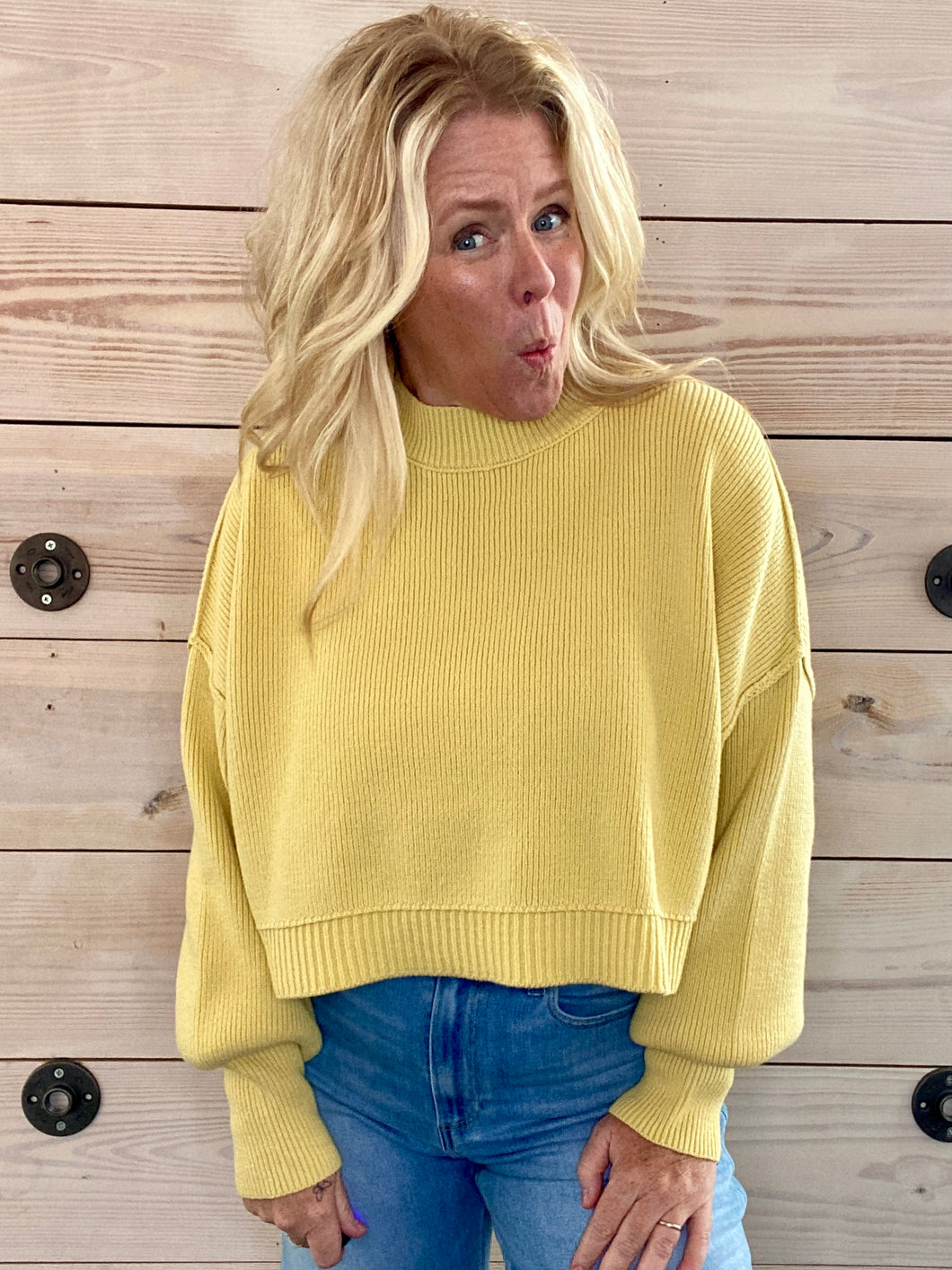 Easy Street Pullover in Pineapple Juice