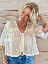 Load image into Gallery viewer, Billowy white lace top