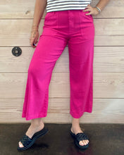 Load image into Gallery viewer, Topaz Linen Wide Leg Pants in Fuchsia