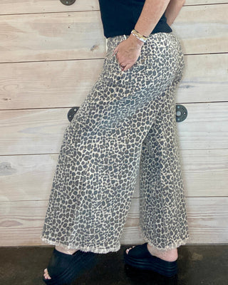 Vintage Havana Leopard Wide Leg Pant