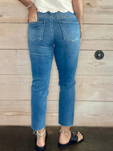 Load image into Gallery viewer, Rachael High Rise Mom Jeans in Exalted Wash