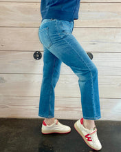 Load image into Gallery viewer, Elizabeth Straight Leg Jeans