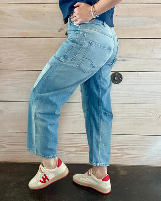 Moxie Patch Pocket Barrel Jeans