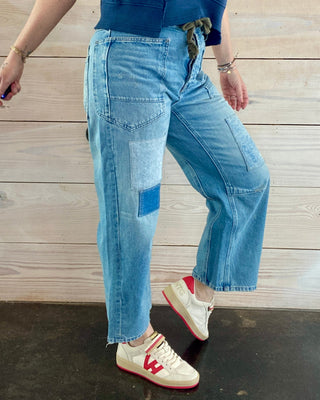 Moxie Patch Pocket Barrel Jeans