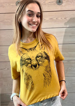 Load image into Gallery viewer, Fox Clover Crop Tee