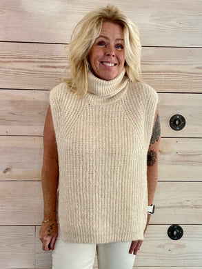 Diya Sleeveless Sweater