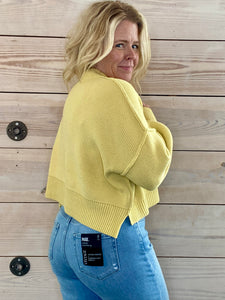 Easy Street Pullover in Pineapple Juice