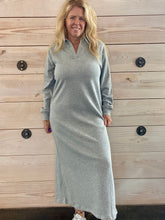 Load image into Gallery viewer, Aspen Maxi Sweatshirt Dress