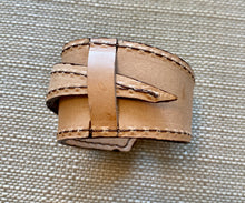 Load image into Gallery viewer, Detail Stitch Bracelet