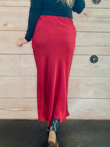 Europa Luxe Sheen Midi Skirt in Haute Red