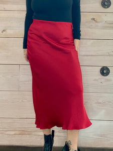 Europa Luxe Sheen Midi Skirt in Haute Red