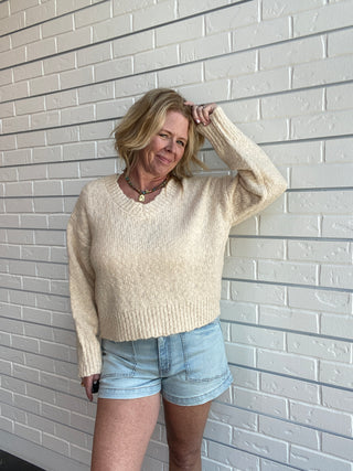 Bolton Boucle Cream V-neck Sweater