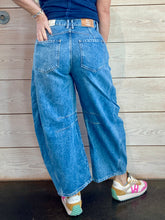 Load image into Gallery viewer, We the Free Good Luck Mid-Rise Barrel Jeans in Ultra Light Beam