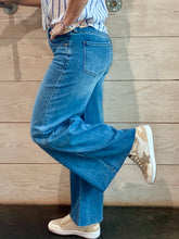 Load image into Gallery viewer, Ryan High Rise Wide Leg Jeans