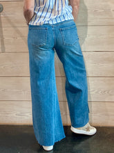 Load image into Gallery viewer, Ryan High Rise Wide Leg Jeans