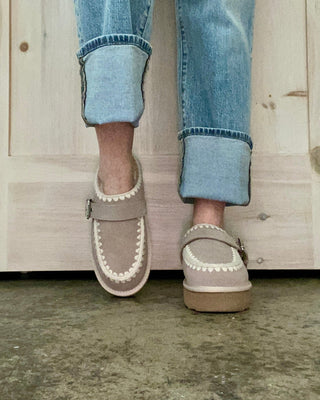 Vintage Havana Grey Suede Wedged Shoe