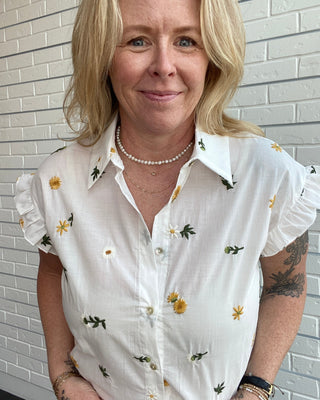 Floral Embroidered Ruffle Sleeve Top