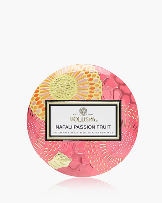 Villosa Nápaló Passion Fruit candle packaging on a white background