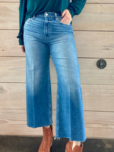 Load image into Gallery viewer, Crop wide leg high rise jeans