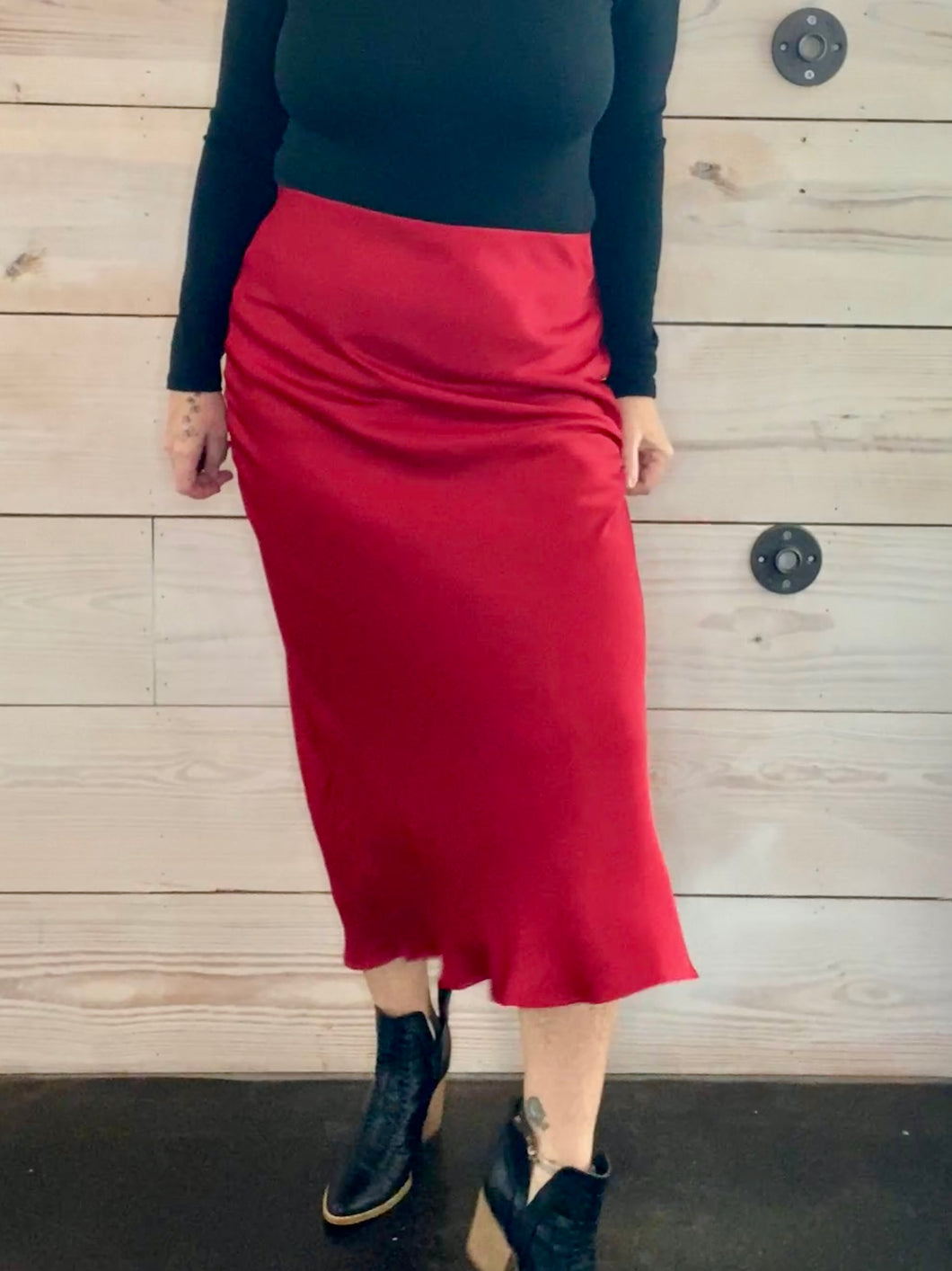 pull on red sheen midi skirt