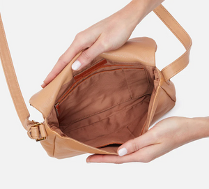 Fern Messenger in Sandstone