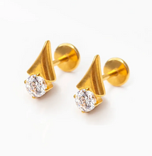 Load image into Gallery viewer, Pointed Gem Flat Back Earrings