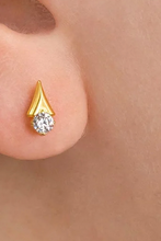 Load image into Gallery viewer, Pointed Gem Flat Back Earrings