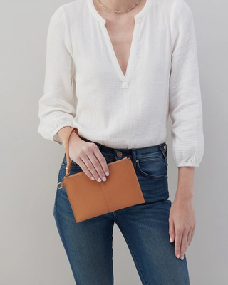 Hobo Vida Small Pouch | Micro Pebbled Leather