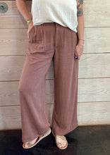 Load image into Gallery viewer, Farah Pants in Whipped Mocha