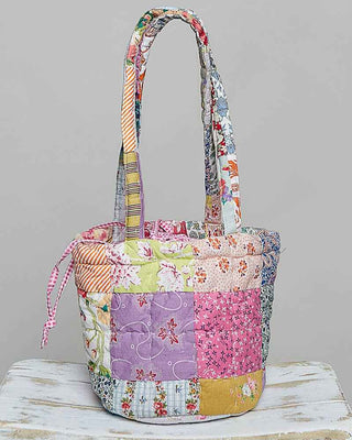 Mixed Print Floral Patchwork Quilted Bucket Bag: CREAM MULTI / OS