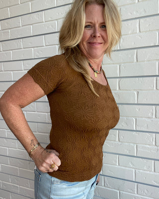 textured-floral-patterned-seamless-top