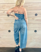 Load image into Gallery viewer, back view