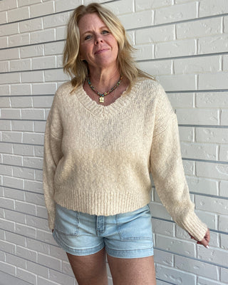 Bolton Boucle Cream V-neck Sweater | Women's Lightweight V-Neck Knit