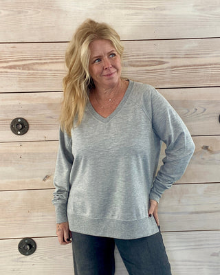 Z Supply Modern V-Neck Weekender - Heather Grey