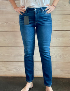 Cindy - Emotion High Rise Straight Jeans
