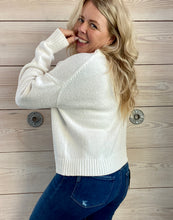 Load image into Gallery viewer, Beach Sweater