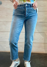 Load image into Gallery viewer, Rosa High Rise Vintage Jeans