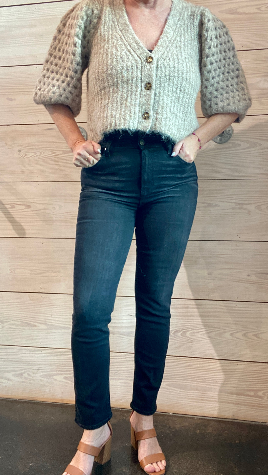 Sara Slim Straight Jeans