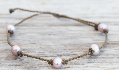 Blush Oval Pearl Bracelet